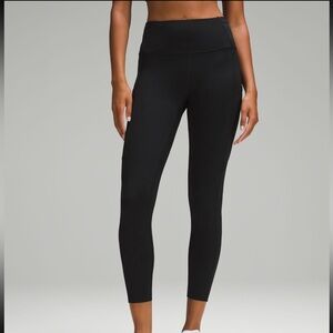 Lululemon Fast and Free High-Rise Tight 25" - size 10, black
